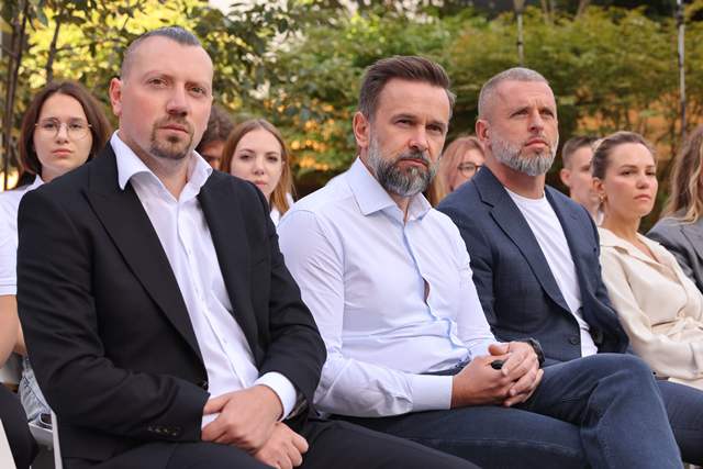 Віктор Микита, Мітвій Бідний та Віталій Безгін на зустрічі із молоддю